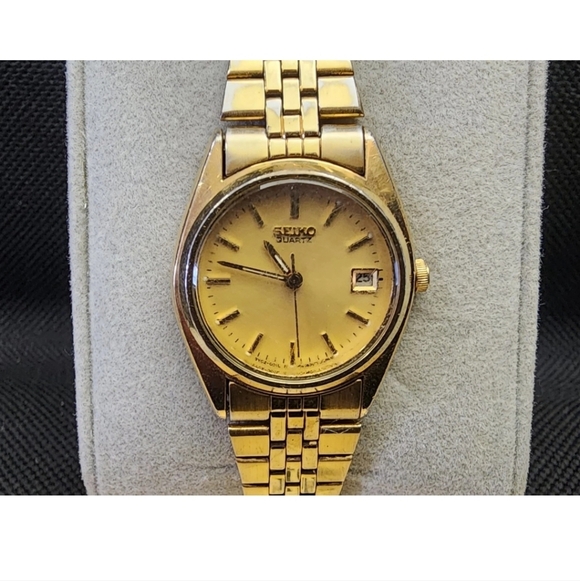 Seiko Accessories - Vintage Seiko Women's Quartz Date Watch Works Gold Tone Band Used